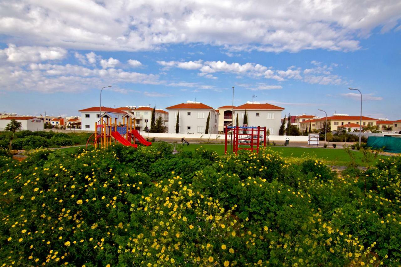 Mythical Sands Luxury Apartment Paralimni Luaran gambar